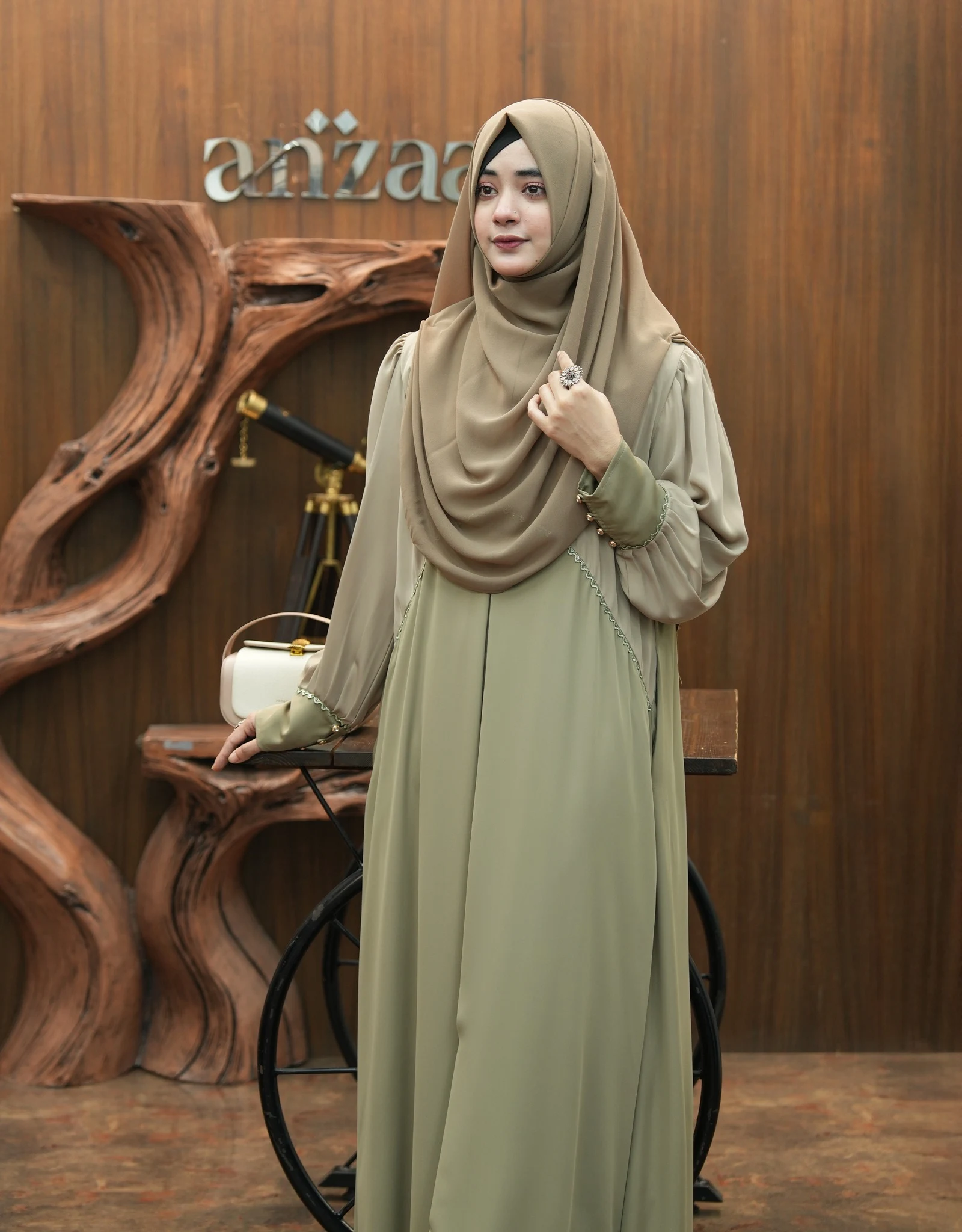 Abaya Ayaat 26